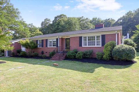 107 Greenbriar Rd