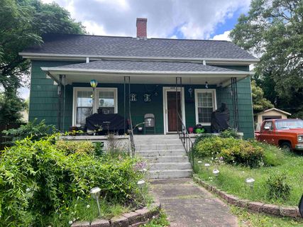 654 Maywood Street