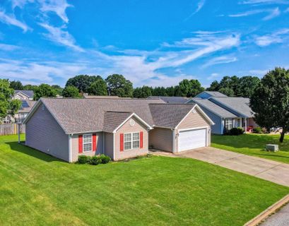 411 Fairbanks Court