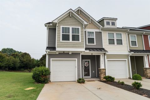 452 Pangel Lane