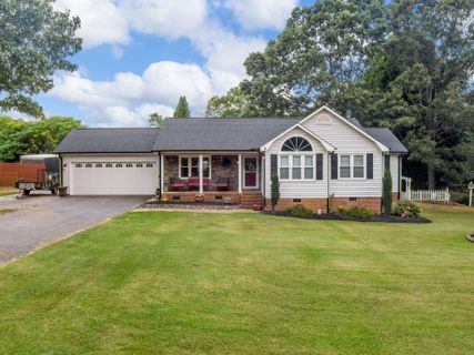 469 Cresthaven Drive sold home in Tyler Oaks, Boiling Springs, SC
