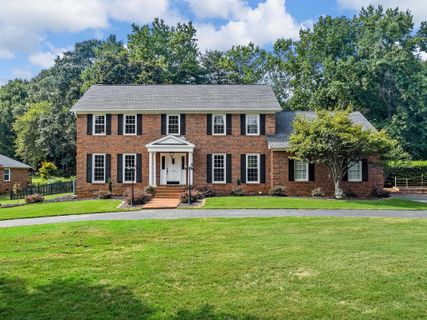 410 Thornhill Drive