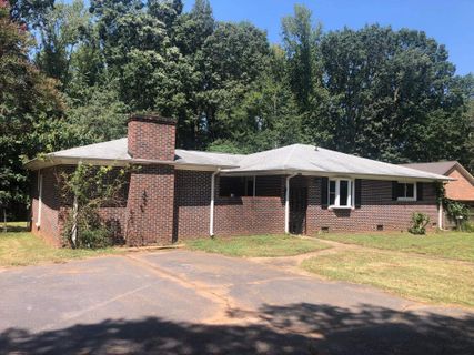 107 Forest Drive
