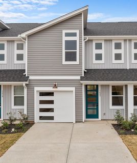 1423 Darrowby Way
