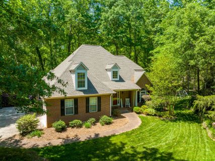389 E Killarney Lake