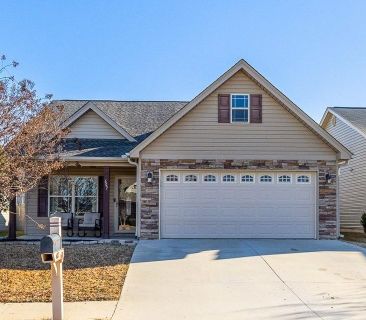 607 Clarion Court