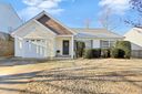 8 Red Shirt Court sold home in Greer, SC