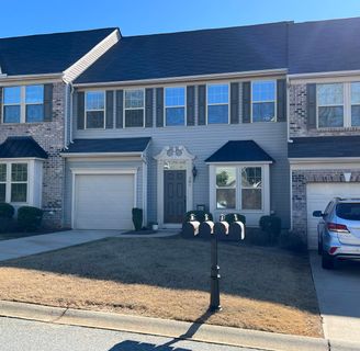 305 Bellerive Drive sold home in Townes at River Falls, Duncan, SC