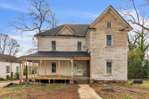 Previously sold for $173,500