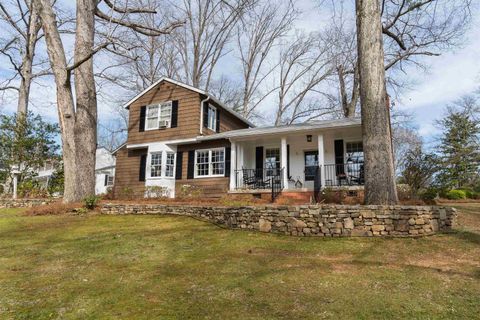 454 Forest Avenue