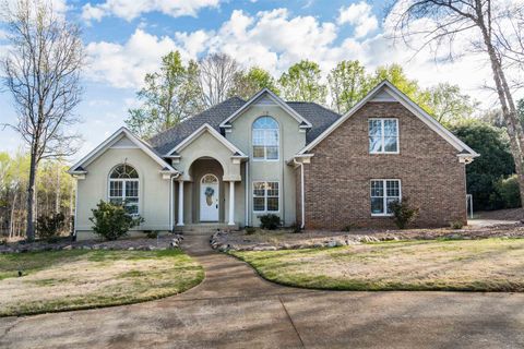 108 Planters Drive