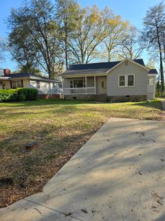 129 La Salle Court