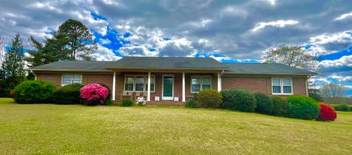 406 Redland Road Road sold home in Five Oaks, Landrum, SC
