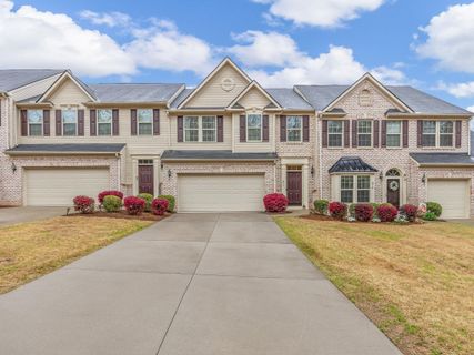 377 Bellerive Dr sold home in Townes at River Falls, Duncan, SC
