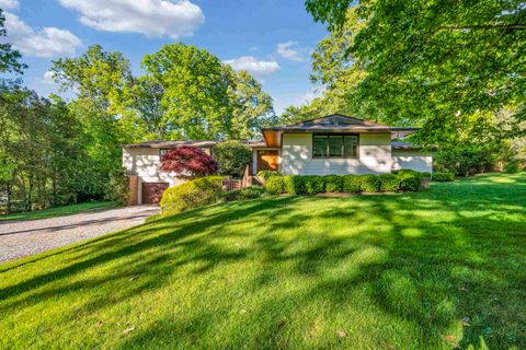 1530 Barberry Lane