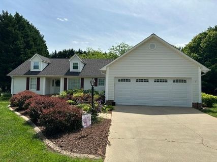 328 Shallowford Drive sold home in Shallowford, Boiling Springs, SC