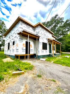 15 Littlejohn St