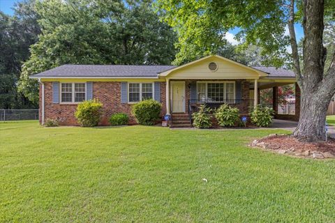 440 Lucerne Dr