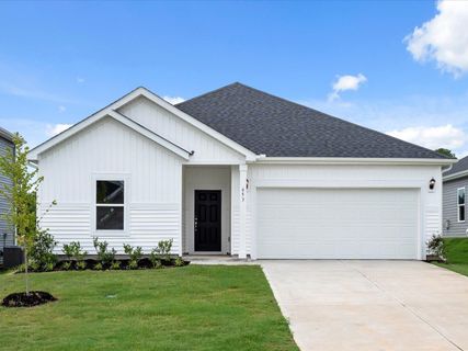 653 Orsman Trail