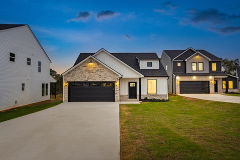 2027 Meadow Glen Court