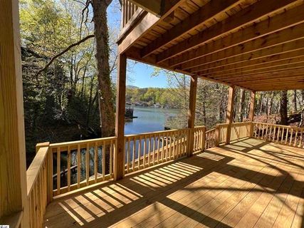 1040 E Lakeshore Drive