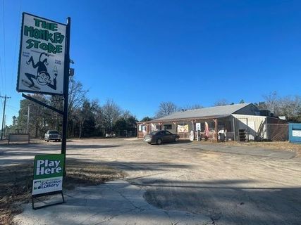 3441 Columbia Highway North