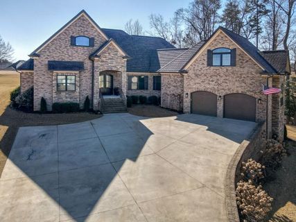 467 N Tidewater Trail