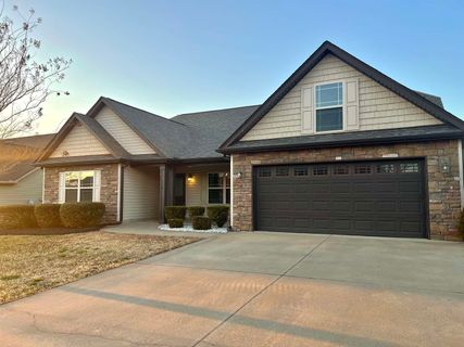 172 Castleton Circle