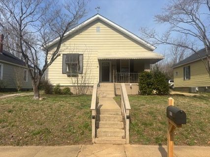 702 Maywood Street