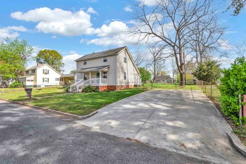 12 F Street