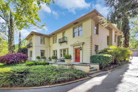 530 Sherwood Circle