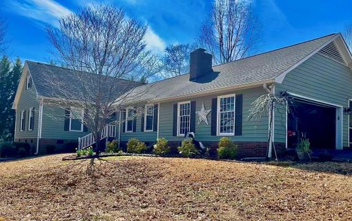 106 Englewood Drive sold home in Timberlake, Inman, SC