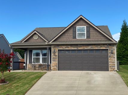 76 Highland Springs Loop