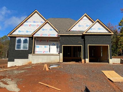 5 Rest Stop Road sold home in Tubbs Mountain Estates, Travelers Rest, SC