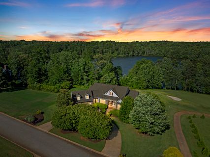 404 N Tidewater Trail