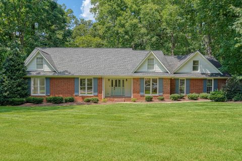 148 Woodridge Drive