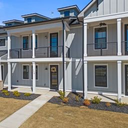 1113 Syrah Lane