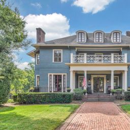 571 E Main Street