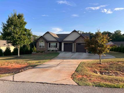 121 Poplar Ridge Drive sold home in Grassy Pond Estates, Gaffney, SC