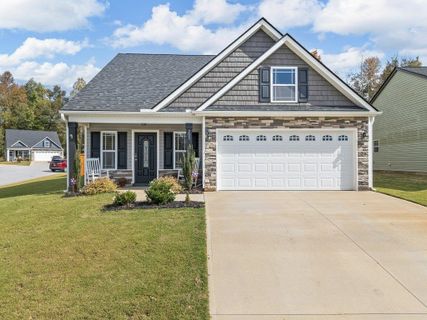 203 Minnie Crain Drive sold home in Farmer, Inman, SC