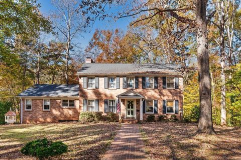 108 Eastwood Ave