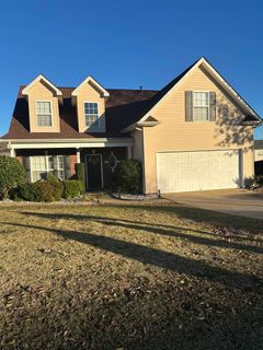 663 Flintrock Dr active home in Hanging Rock, Boiling Springs, SC