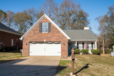 864 Thornbird Circle