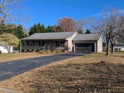 124 Bent Tree Drive sold home in Bent Tree, Inman, SC