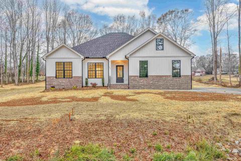 107 Shoreham Drive sold home in Shoreham Woods, Inman, SC