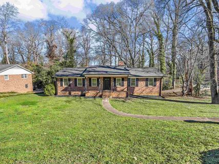 196 Ellington Drive sold home in Vanderbilt Hill, Spartanburg, SC