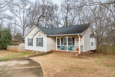 818 Thistle Court