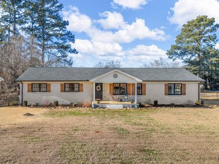 3998 Dale Ct active home in Springfield, Boiling Springs, SC