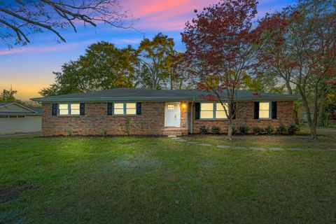 104 Sunline Place