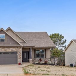 102 S Hamlet Court